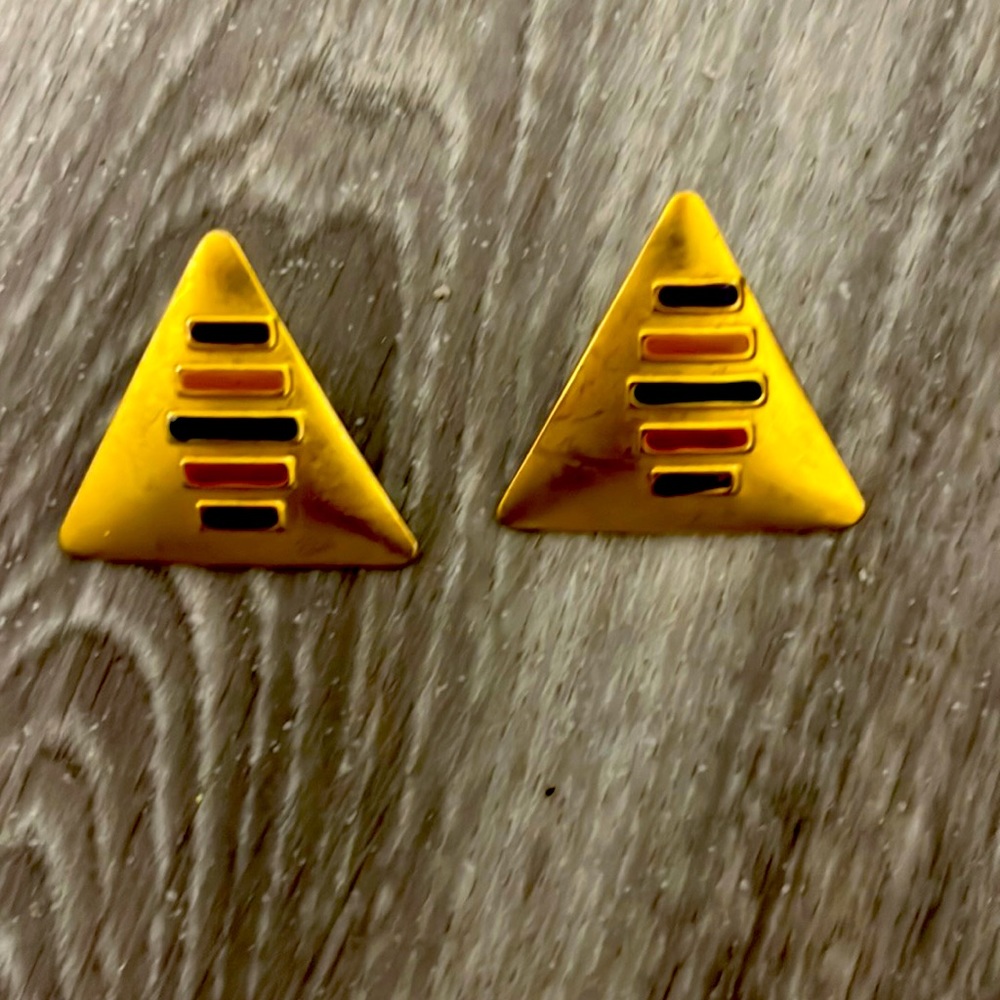 Triangle pyramid earrings